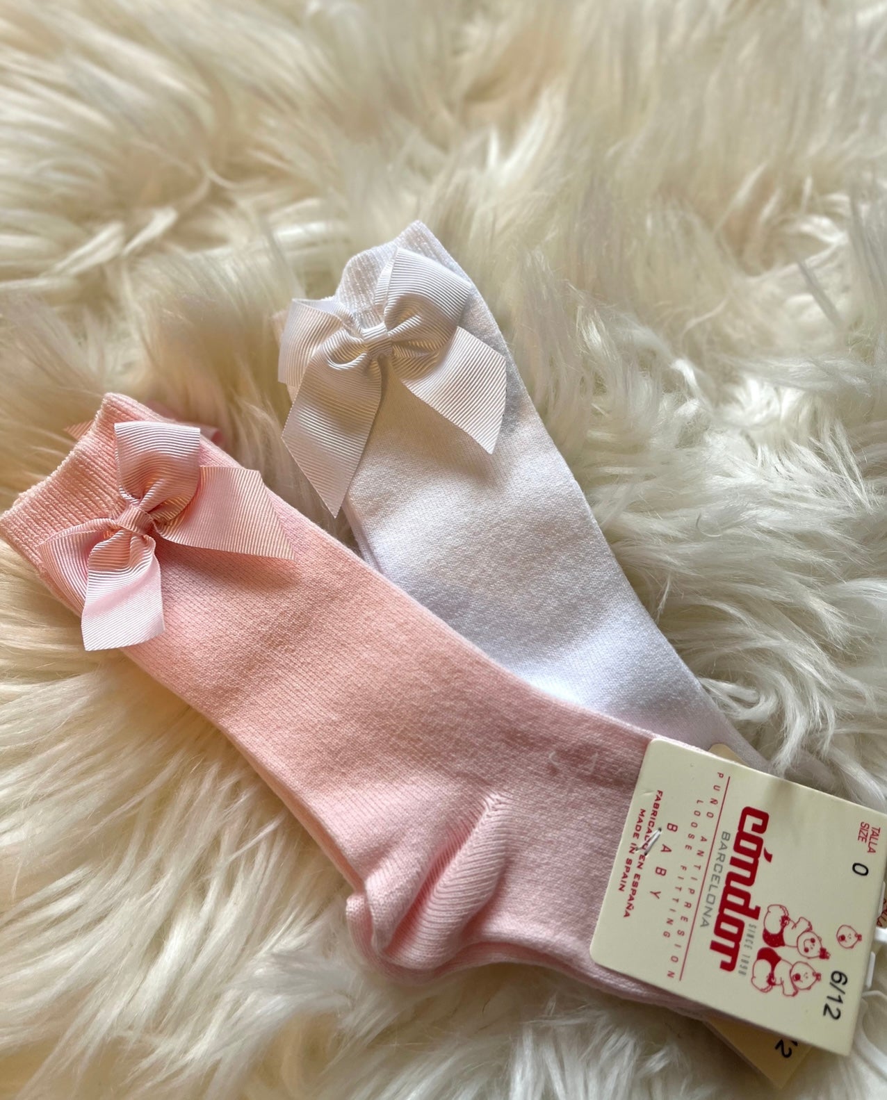 Condor satin bow socks