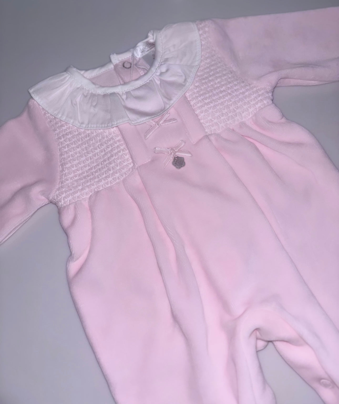 Deolinda smocked babygrow