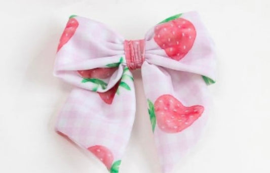 Meia Pata strawberry hairbow clip